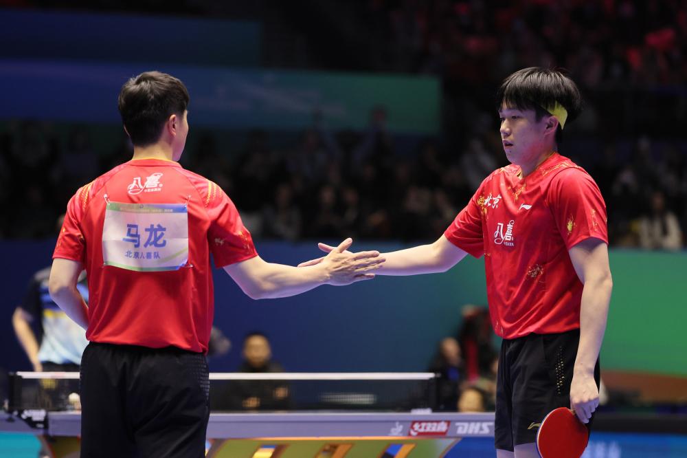 钟里贡献了 钟里贡献了